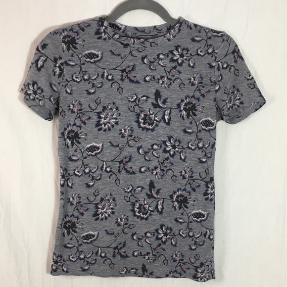 Two Pretty Floral Short Sleeve Tees Size S/P - Picture 3 of 8